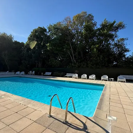 Апартаменти Chemin Du Puy - For 2 People - Parking - Wifi -swimming Pool *